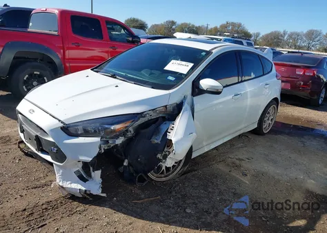 2017 Ford Focus Rs из США, поврежденный, VIN WF0DP3TH6H4119513